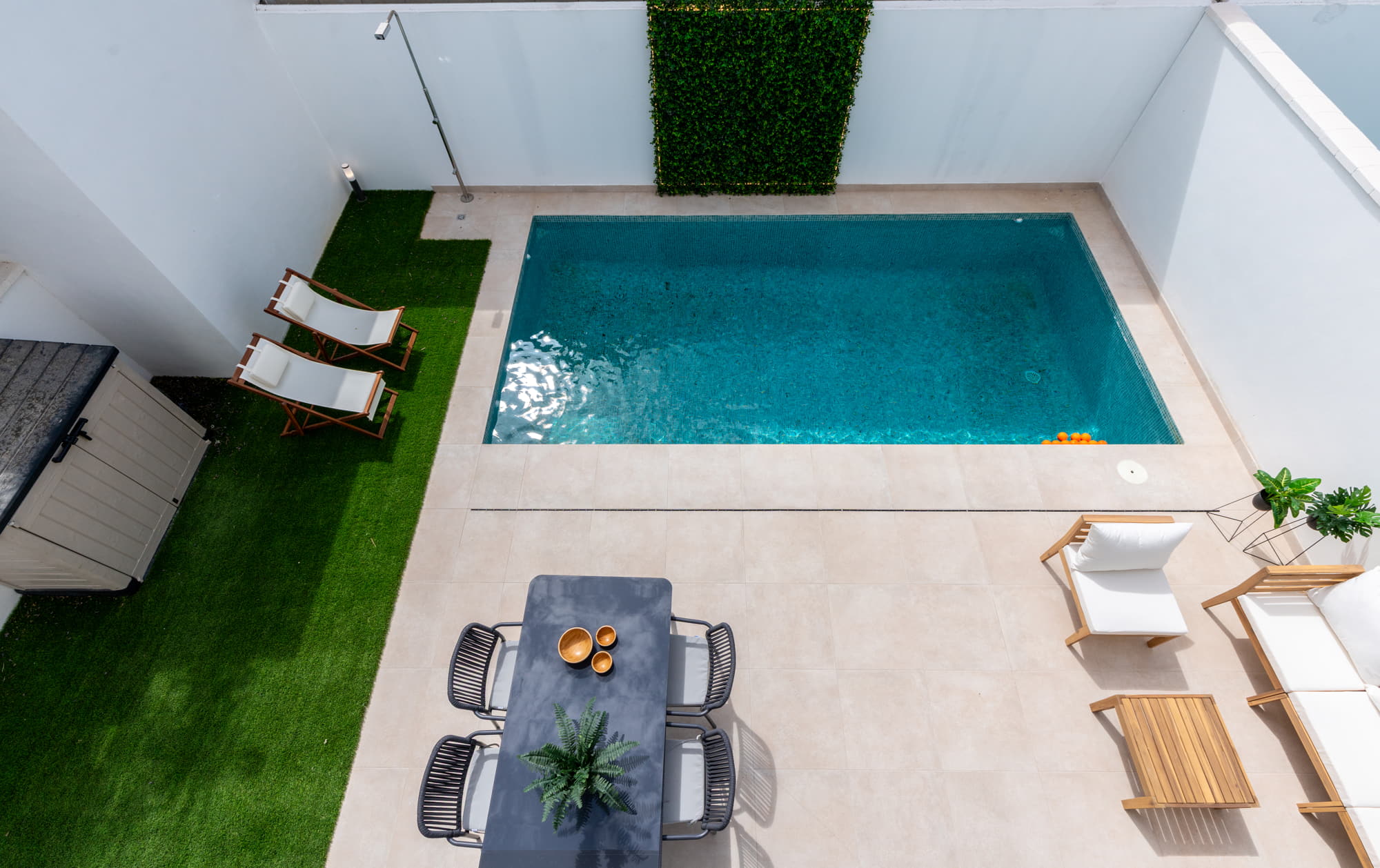 diseñador casa con piscina