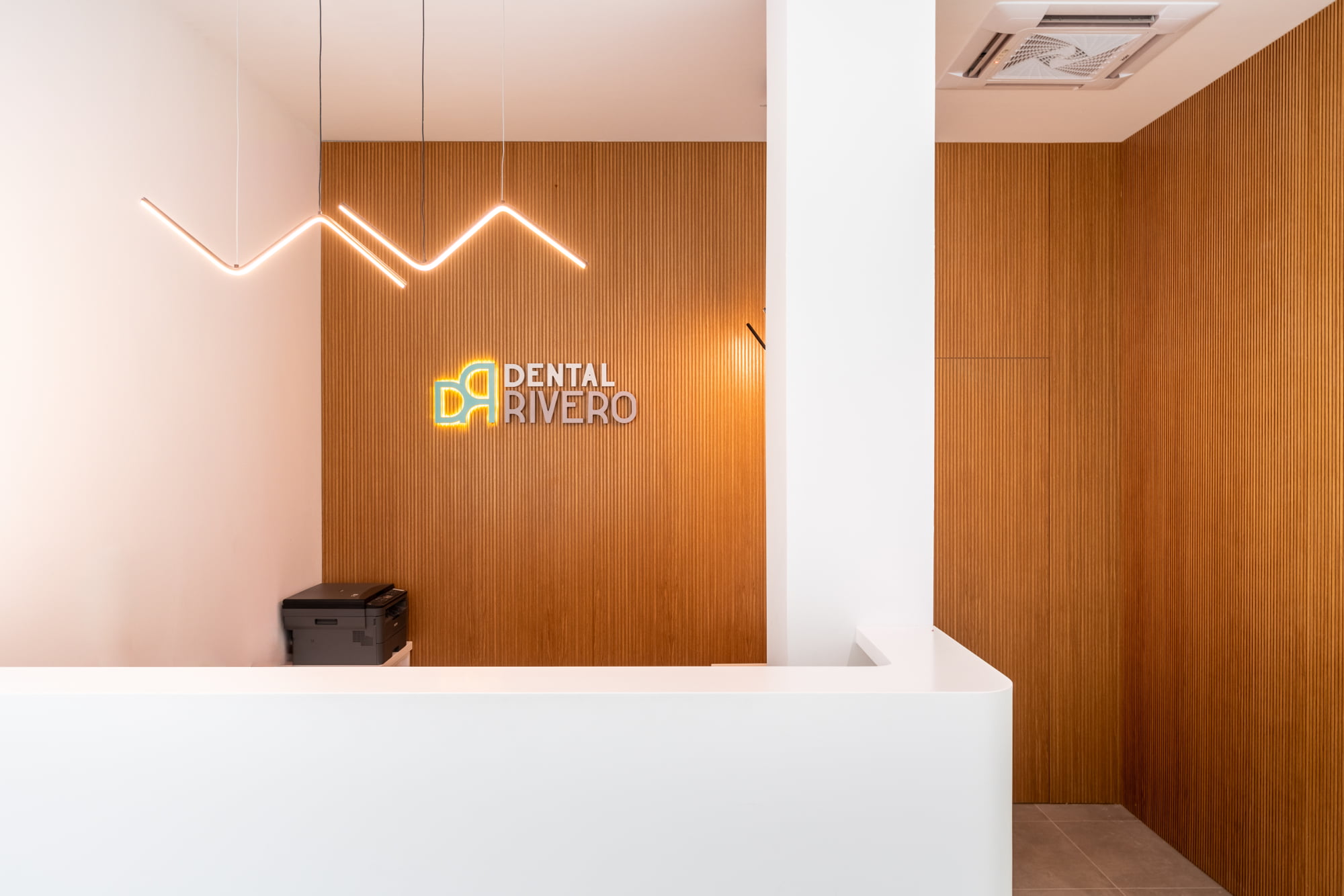 interiorismo recepcion clinica dental dentista